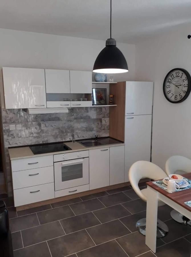 Apartmani Tustica سفيتي بيتار المظهر الخارجي الصورة