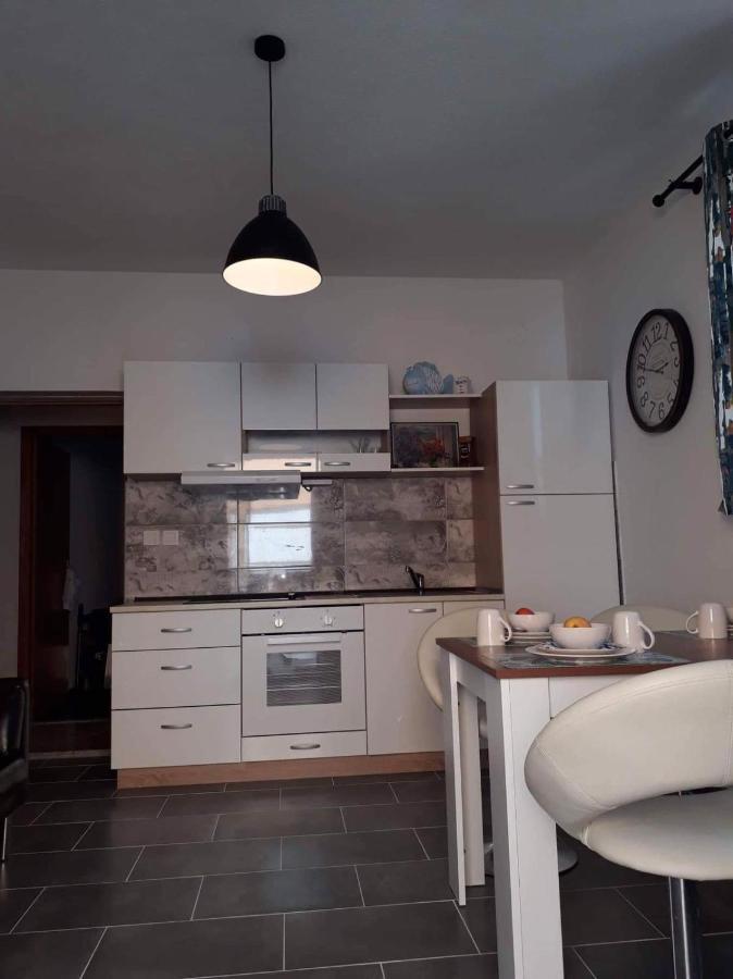 Apartmani Tustica سفيتي بيتار المظهر الخارجي الصورة